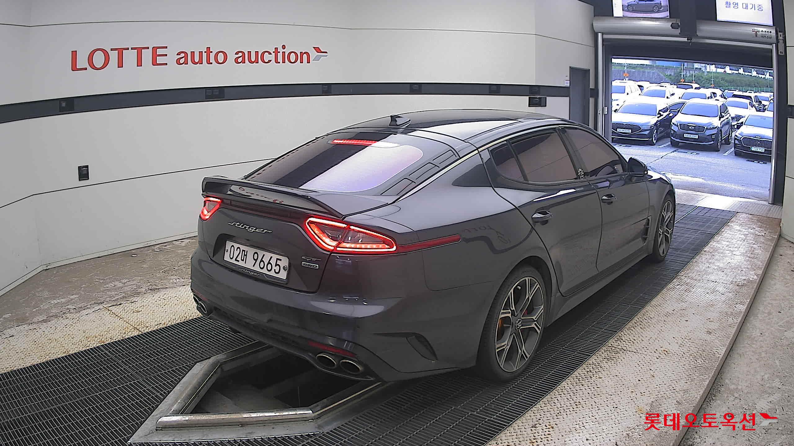 2018 - kia stinger