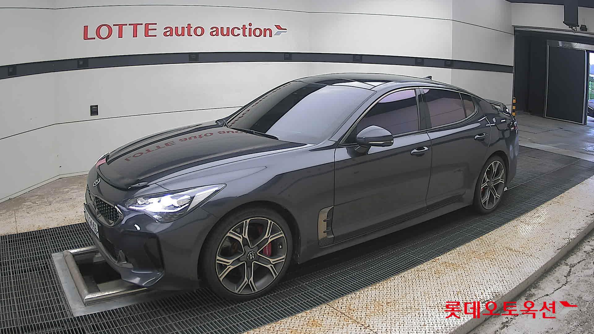 2018 - kia stinger