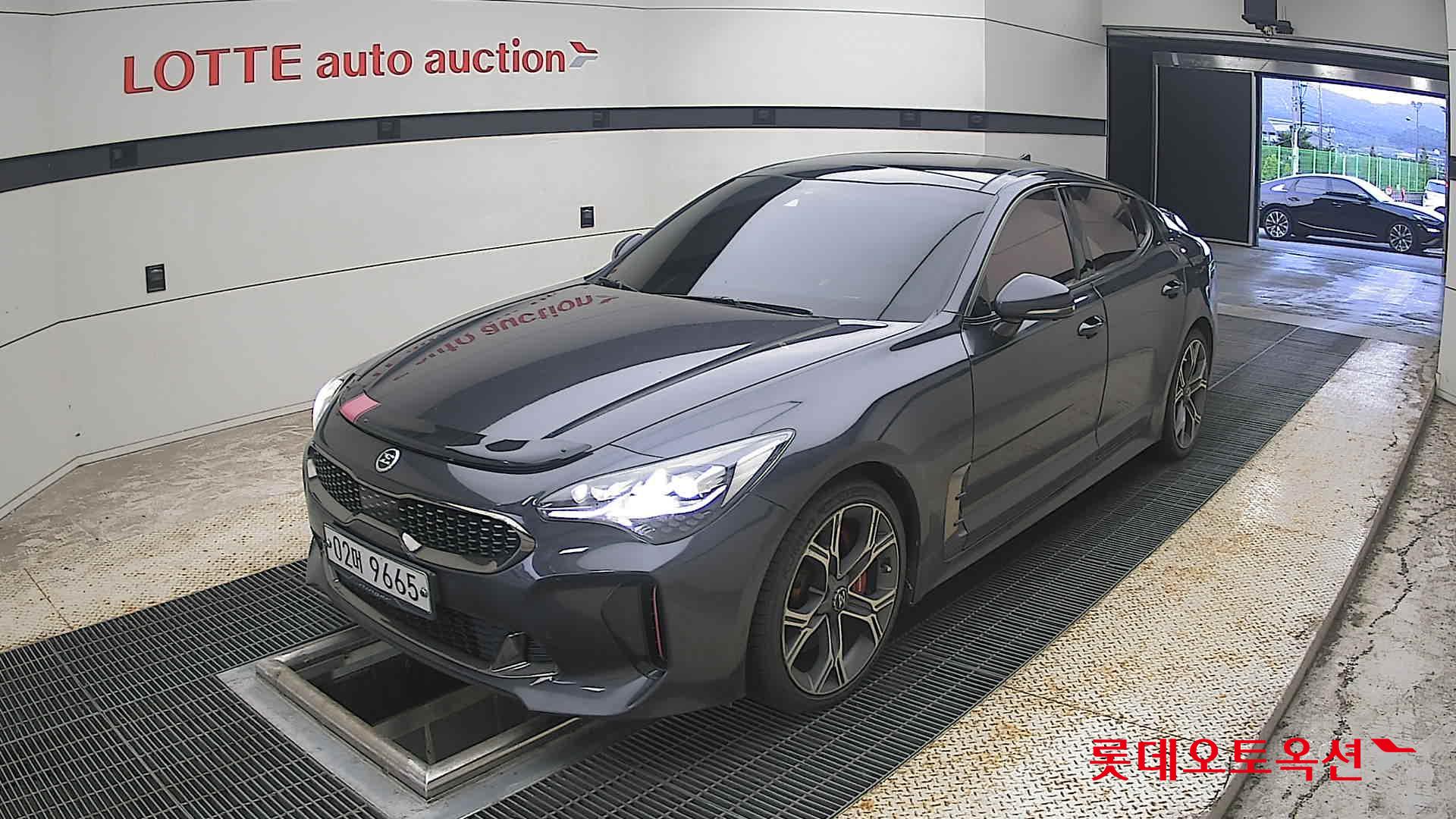2018 - kia stinger
