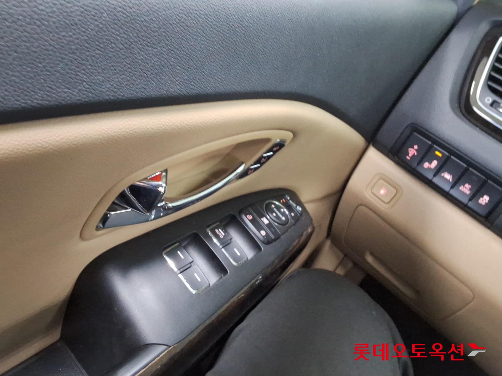 2019 - kia carnival