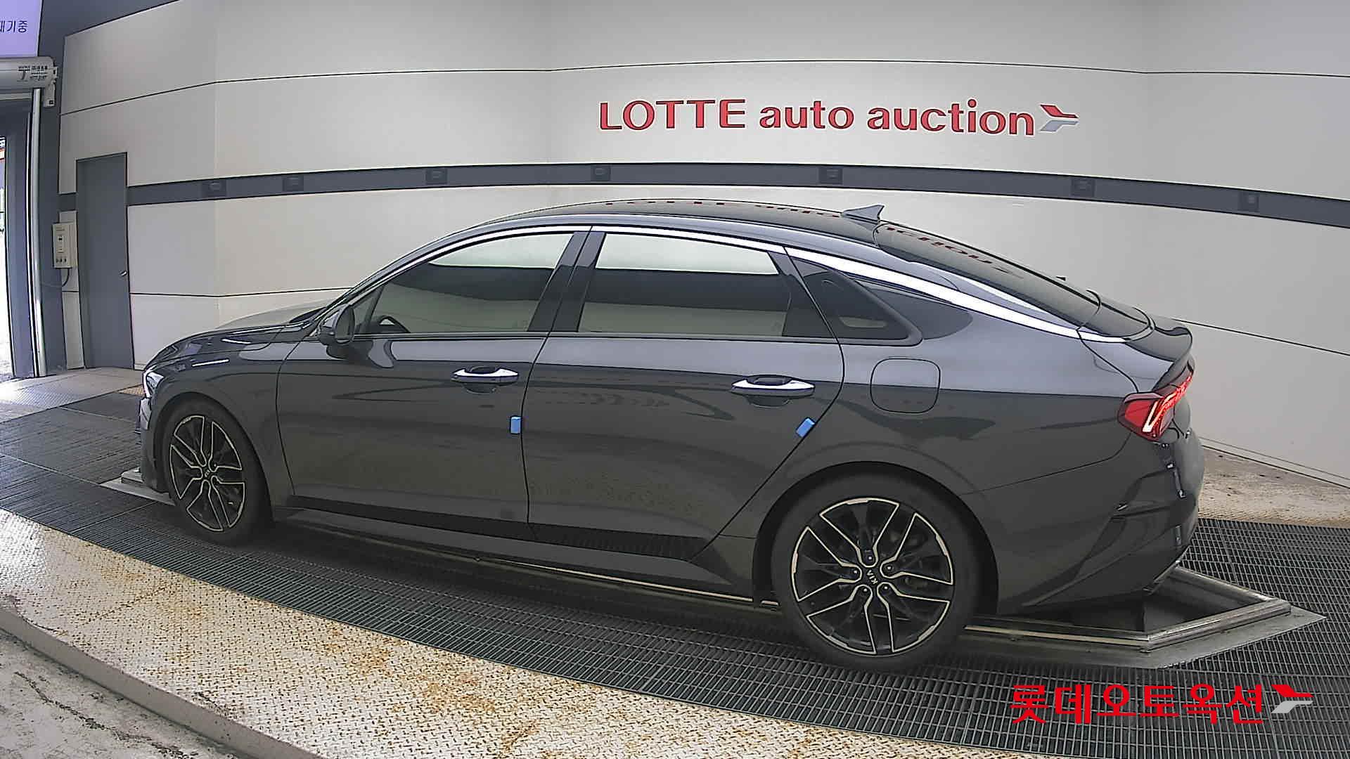 2020 - kia k5