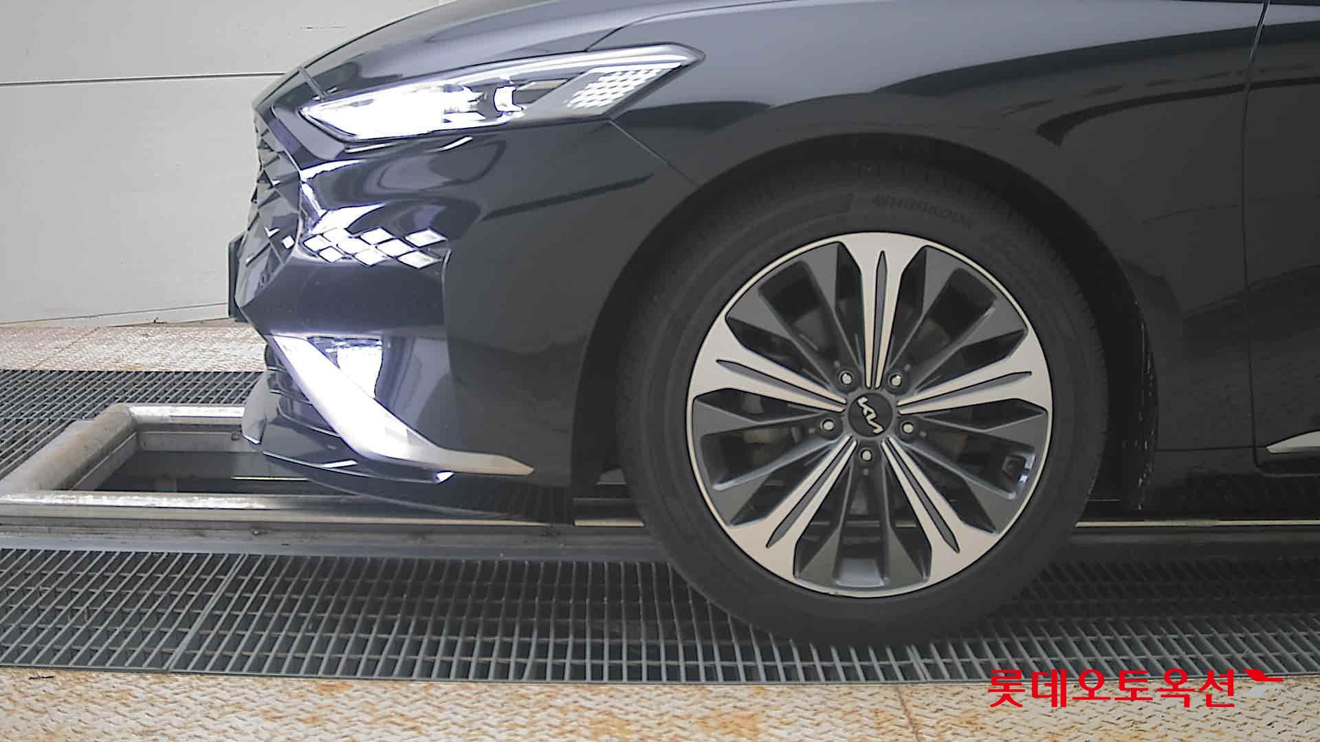 2022 - kia k8