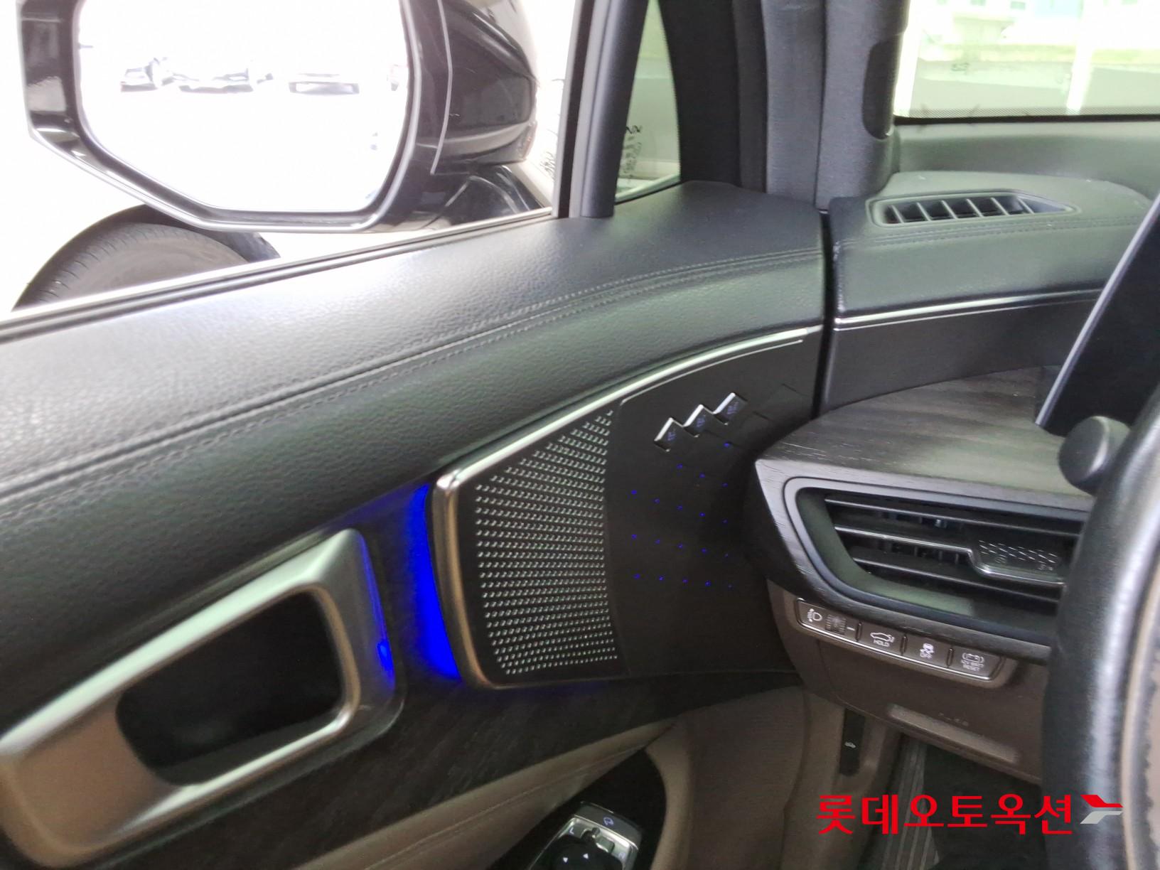 2022 - kia k8
