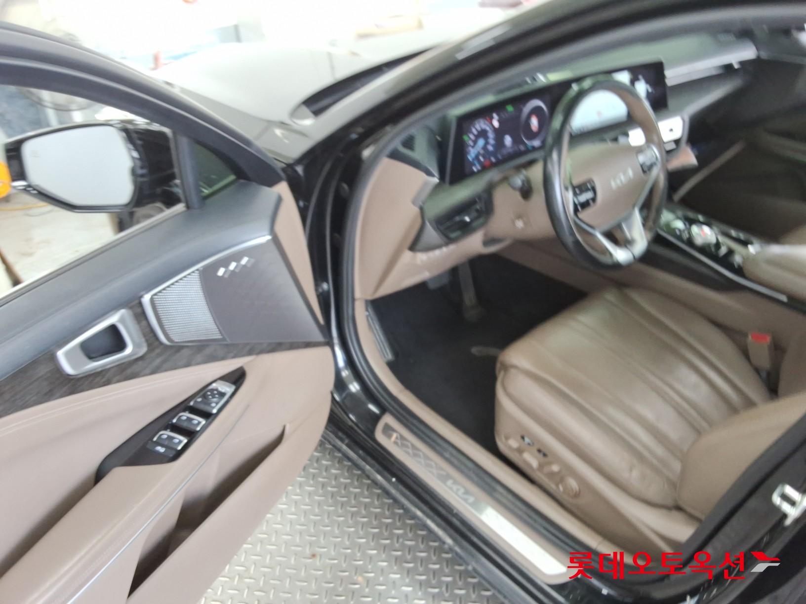 2022 - kia k8