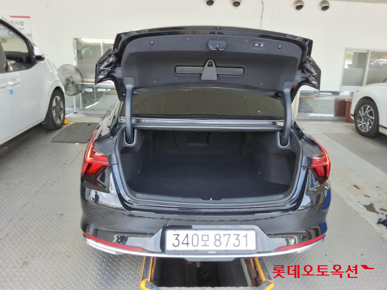 2022 - kia k8