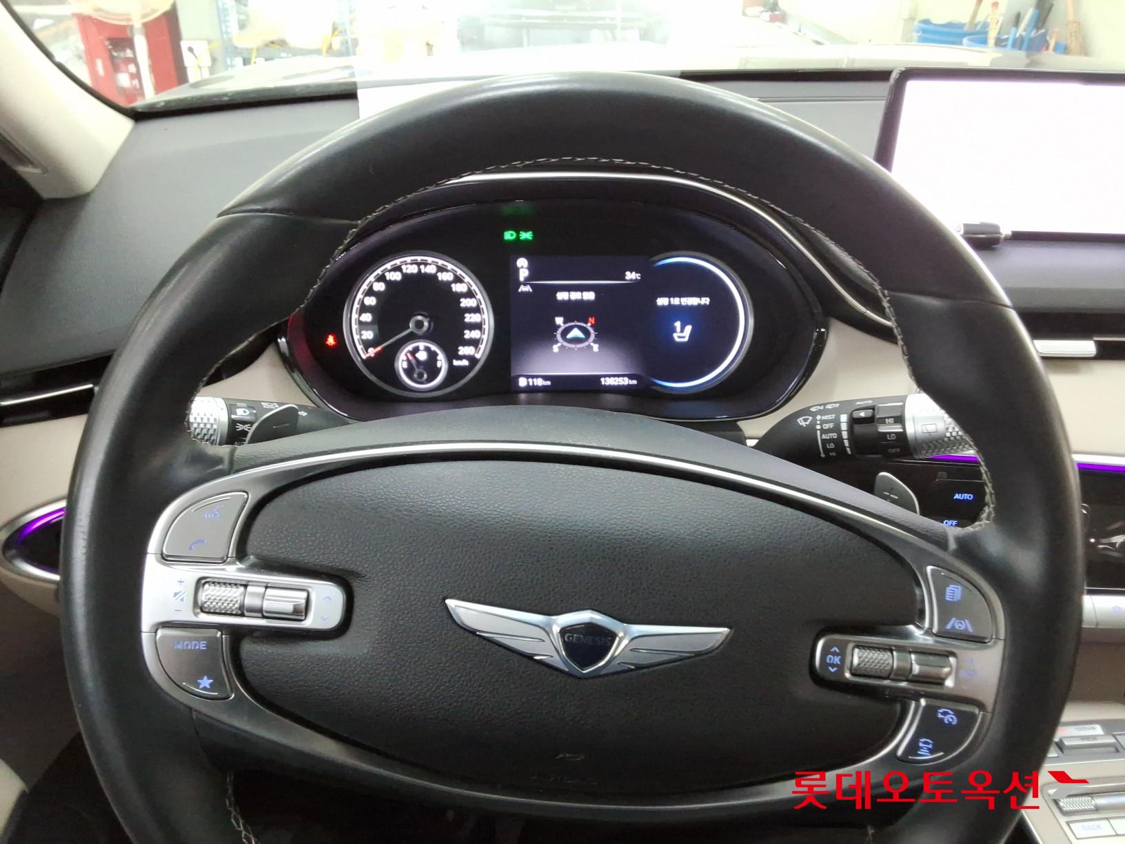 2021 - genesis gv70