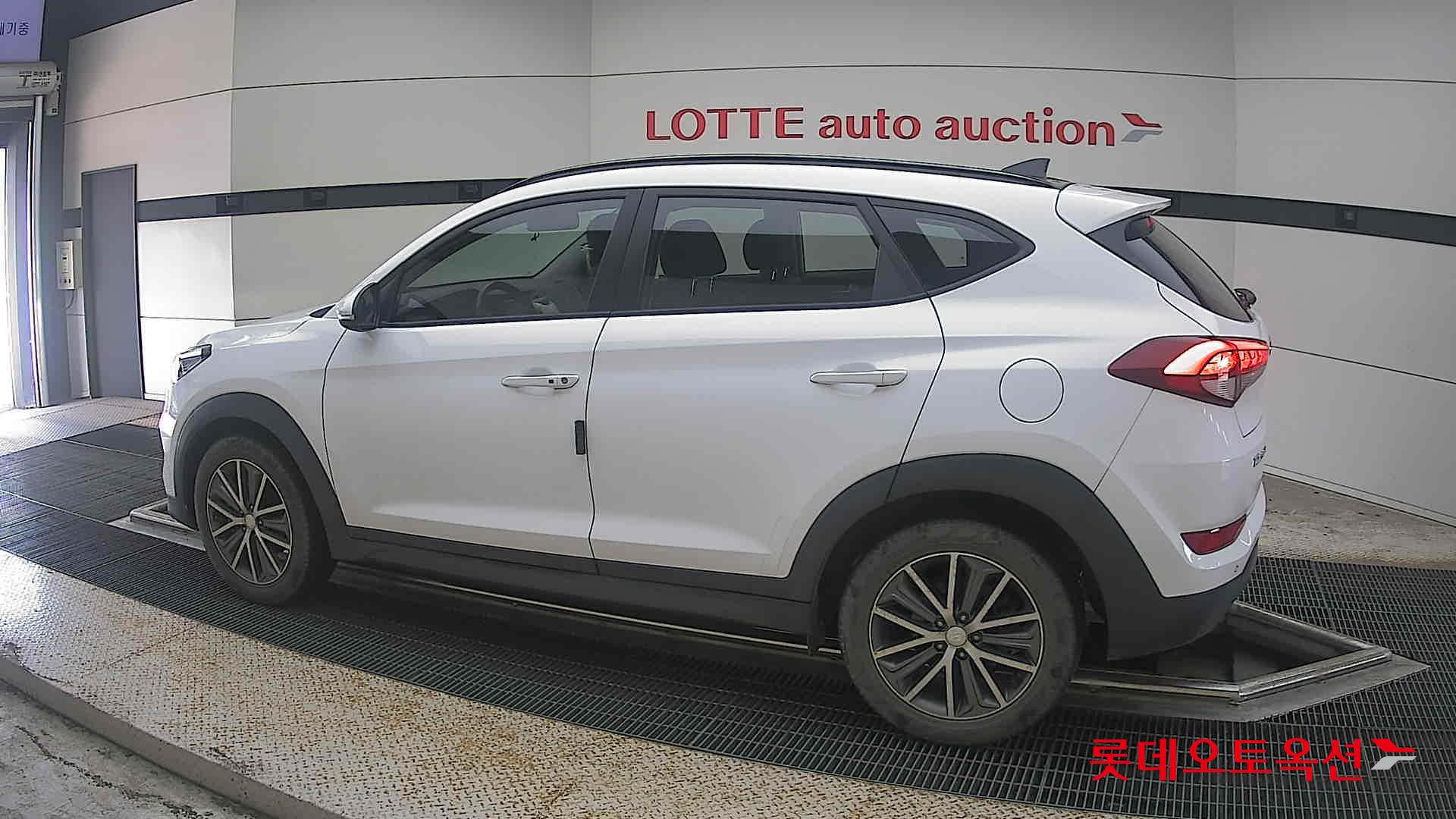 2016 - hyundai tucson