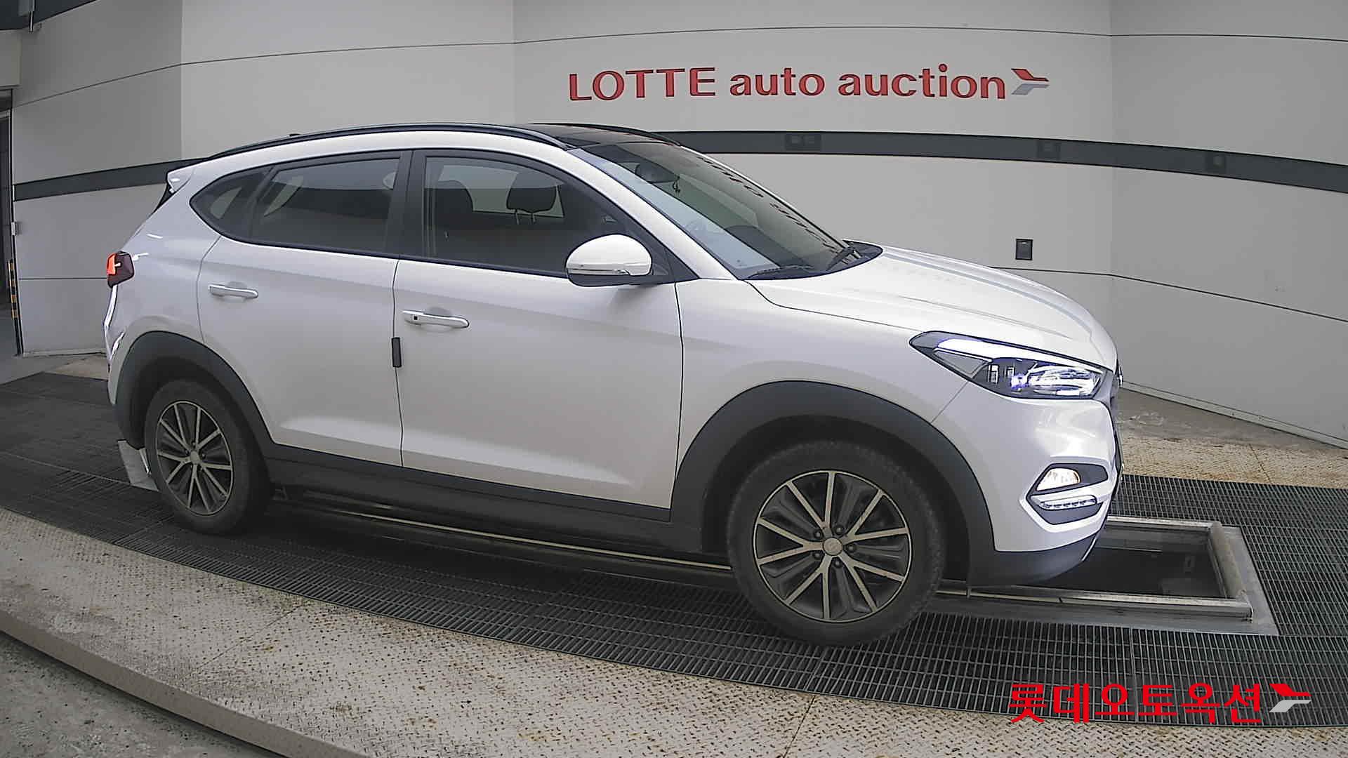 2016 - hyundai tucson