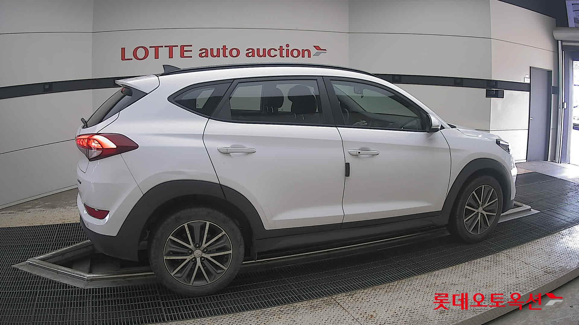 2016 - hyundai tucson