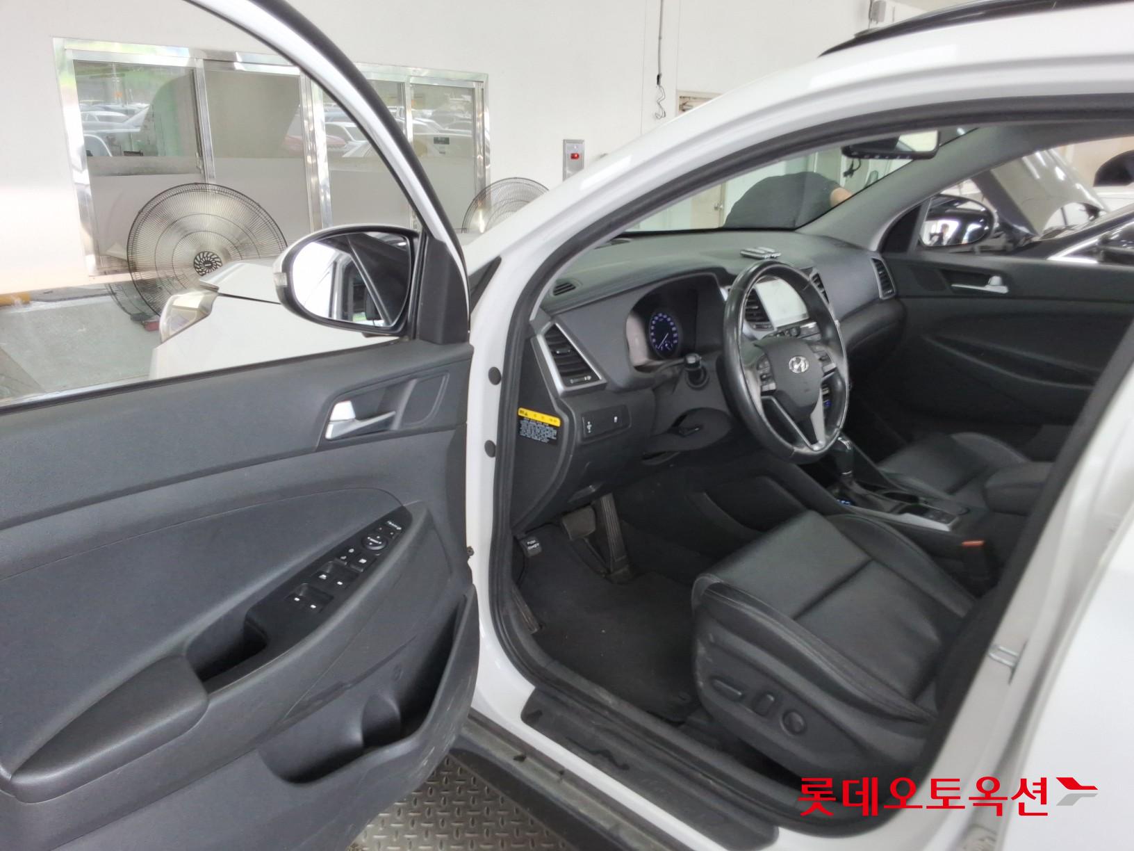 2016 - hyundai tucson