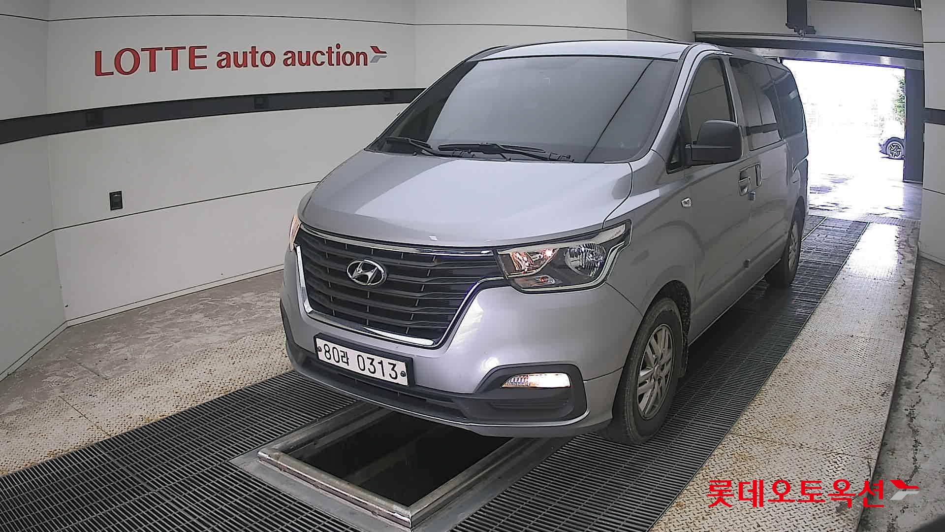 2021 - hyundai grand starex