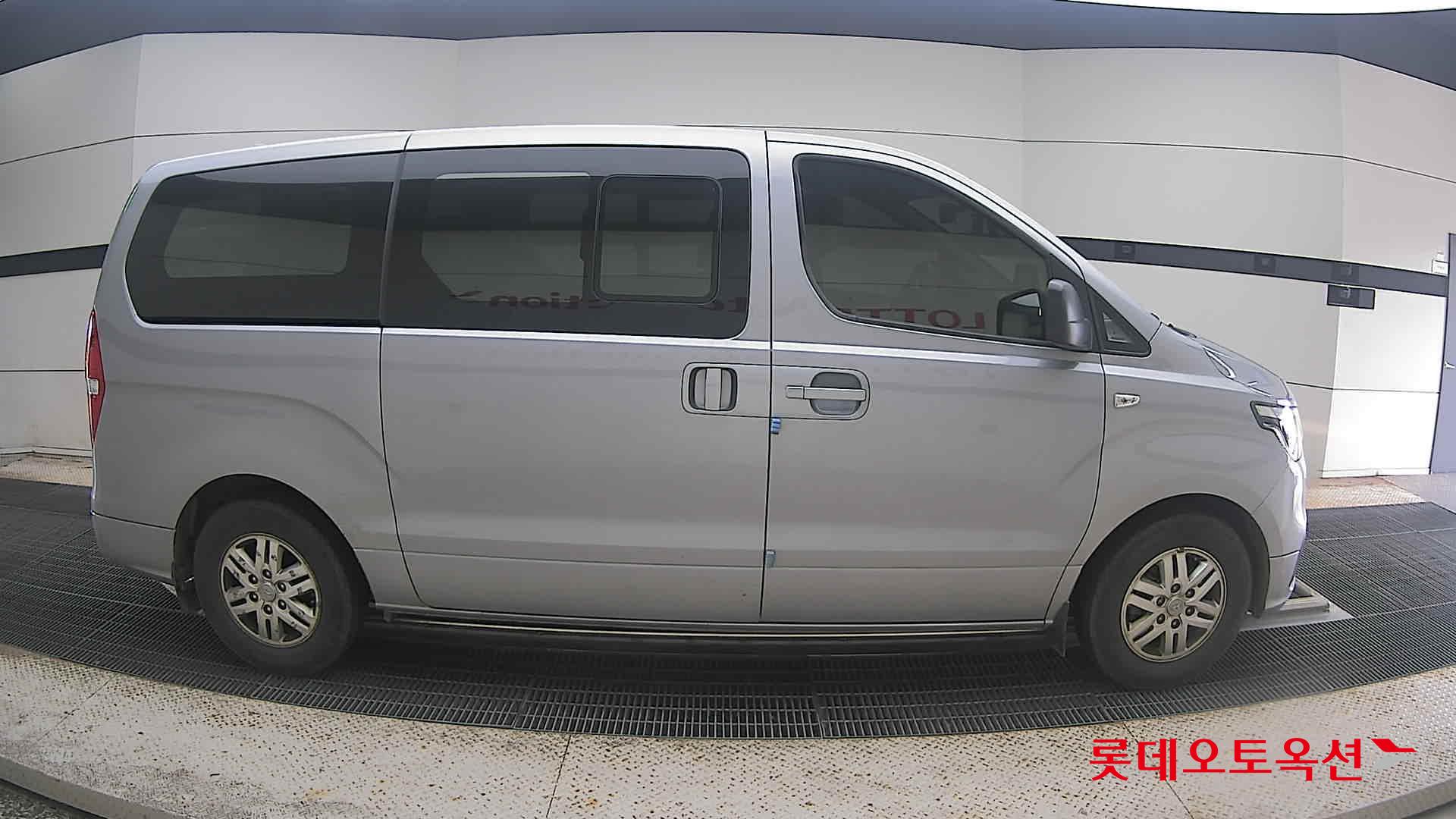 2021 - hyundai grand starex