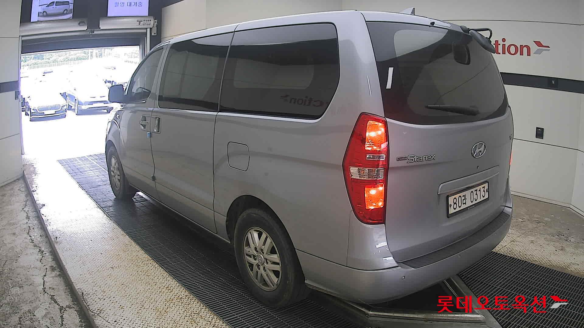 2021 - hyundai grand starex