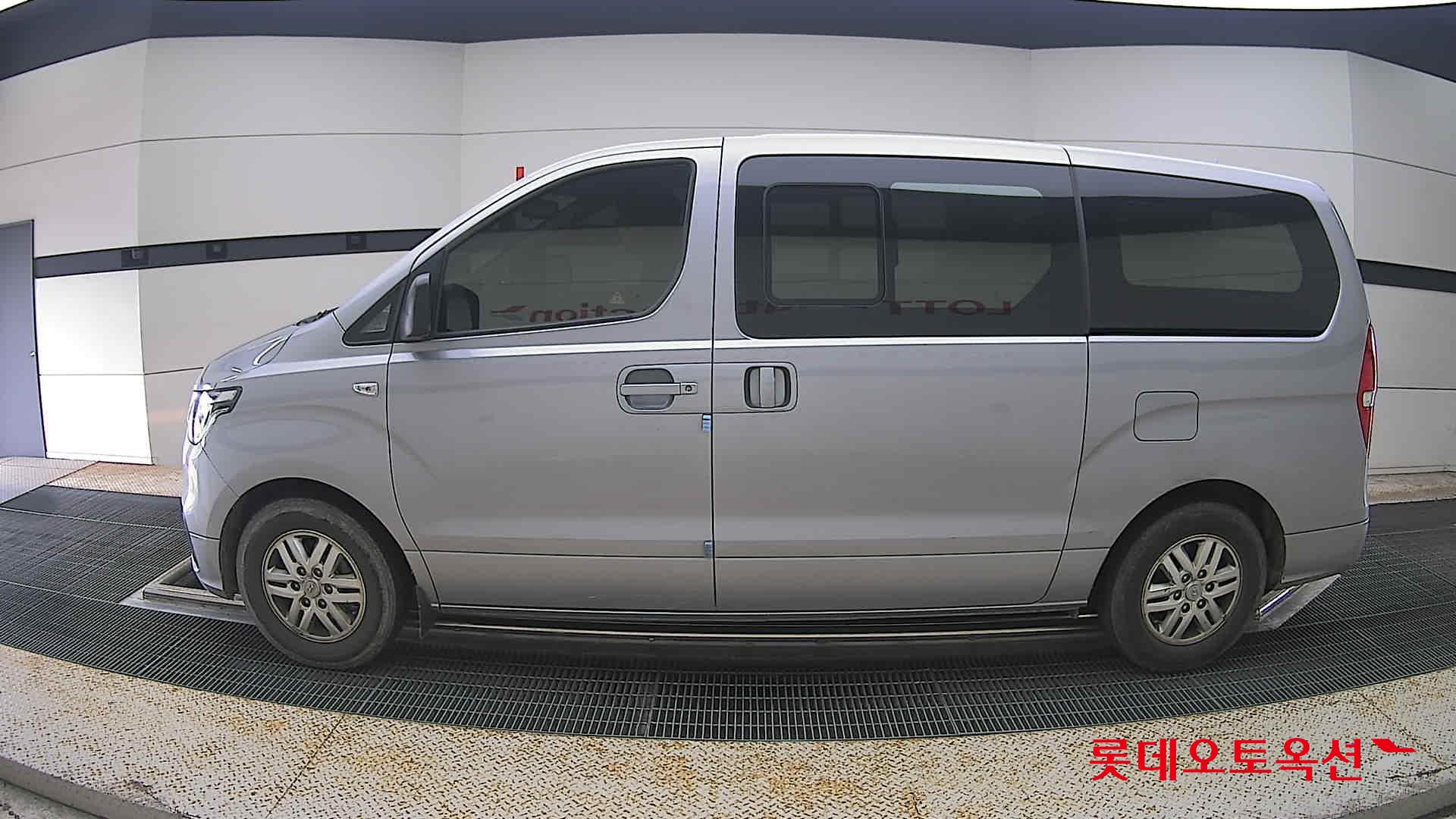 2021 - hyundai grand starex