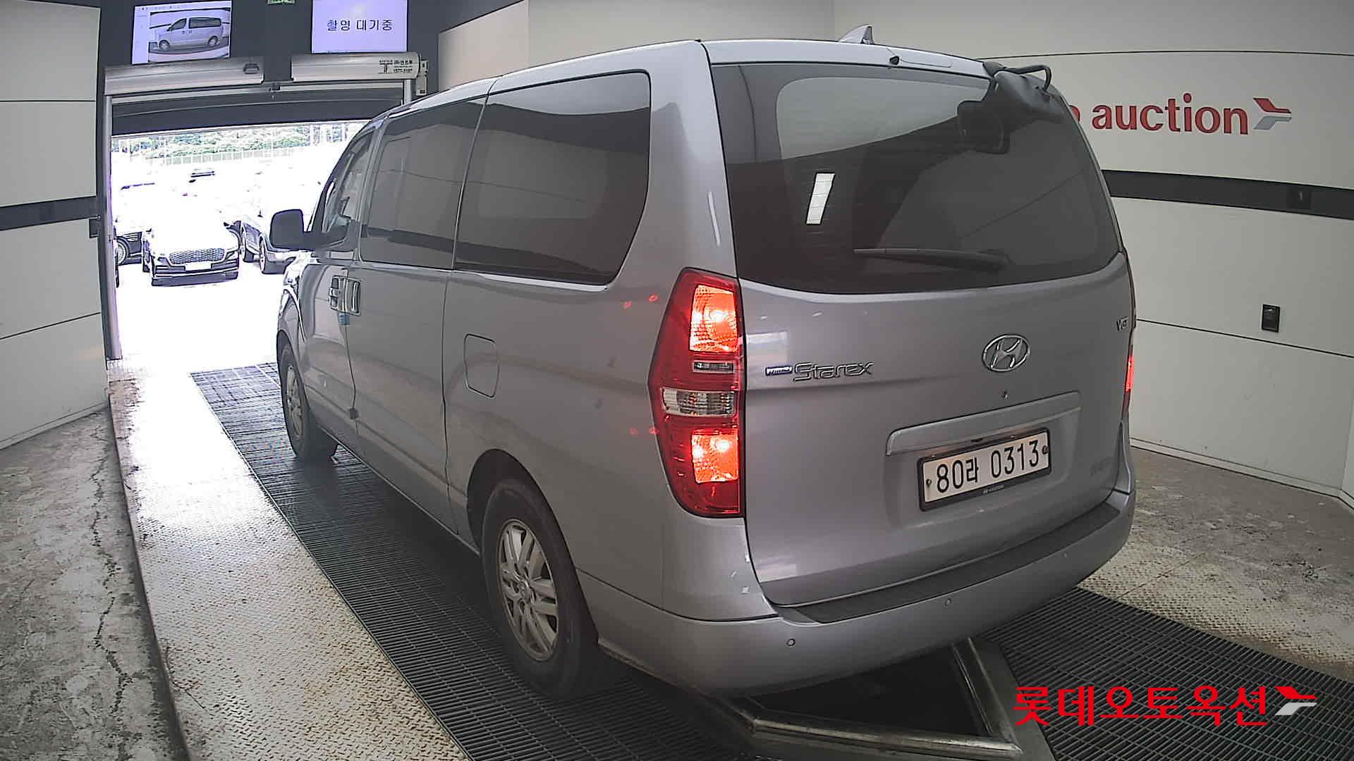 2021 - hyundai grand starex