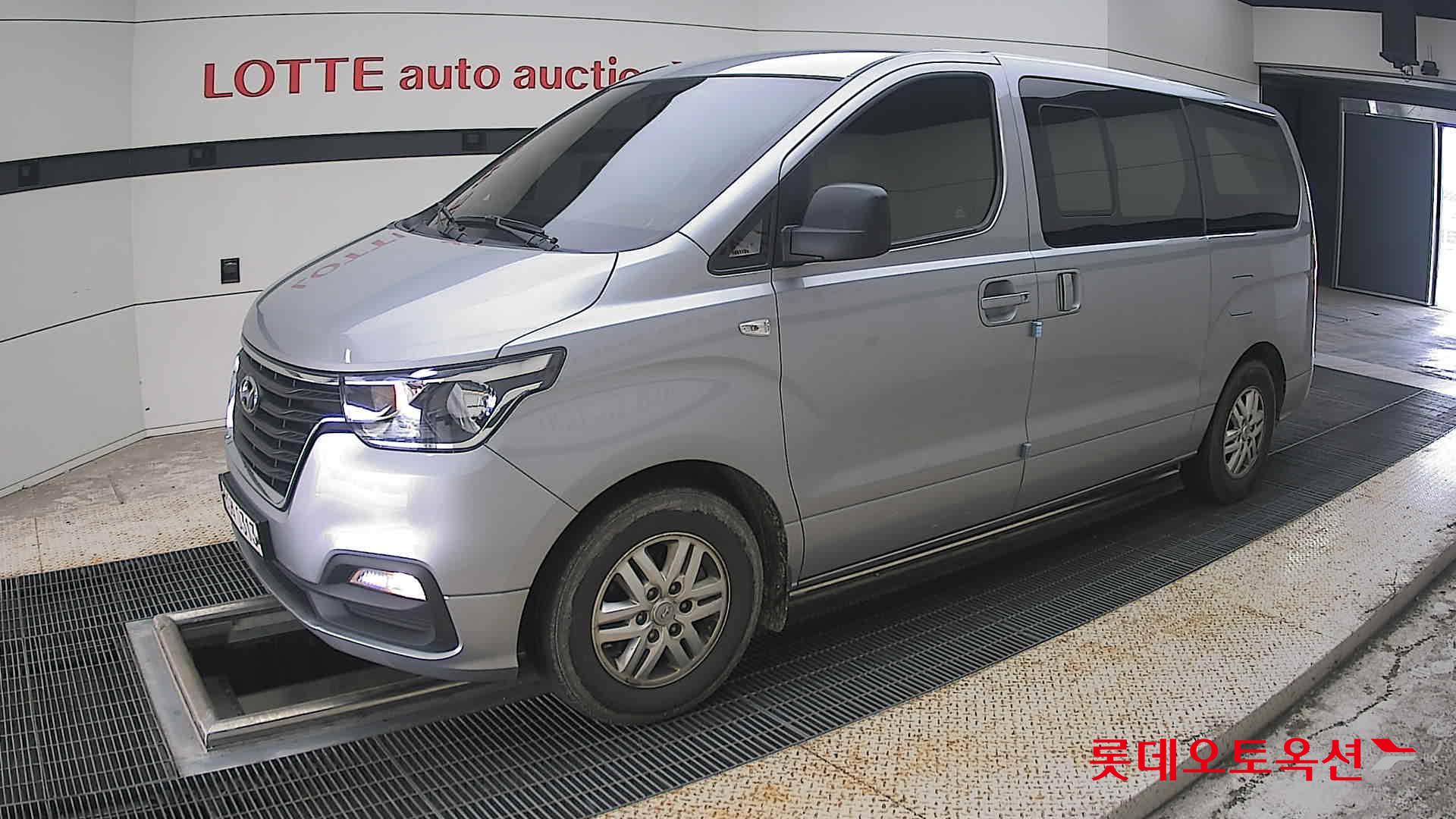 2021 - hyundai grand starex