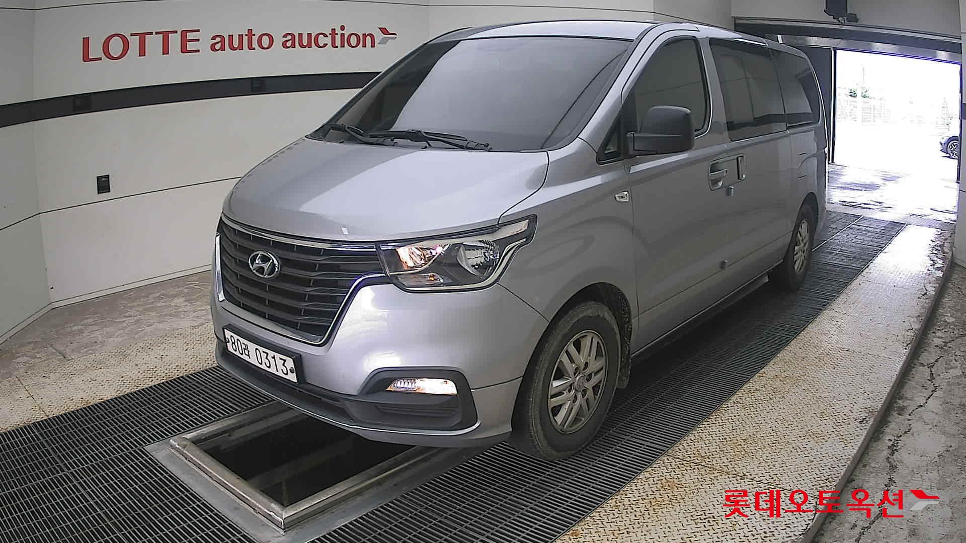 2021 - hyundai grand starex