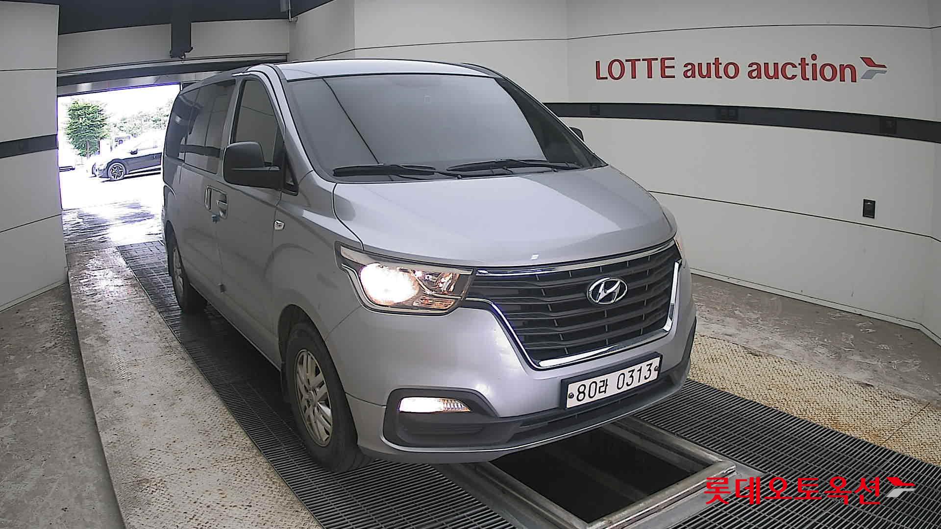 2021 - hyundai grand starex
