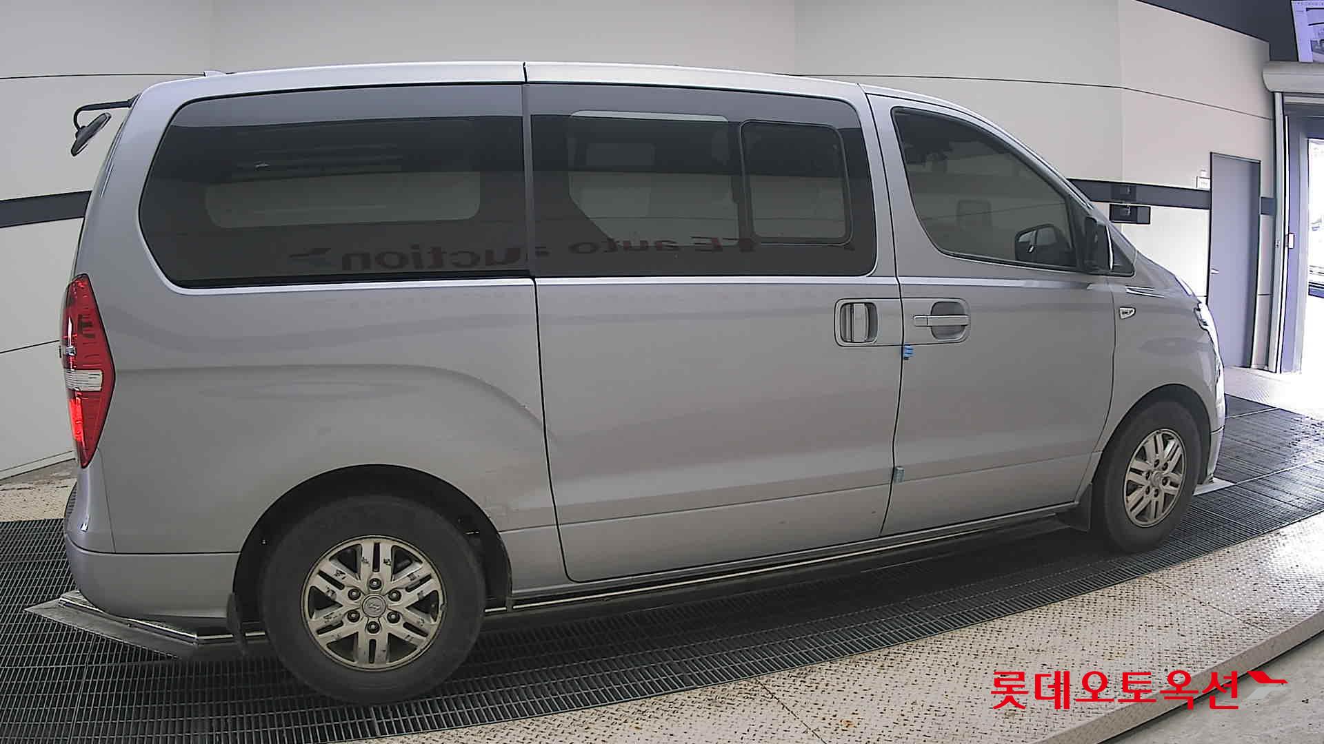 2021 - hyundai grand starex