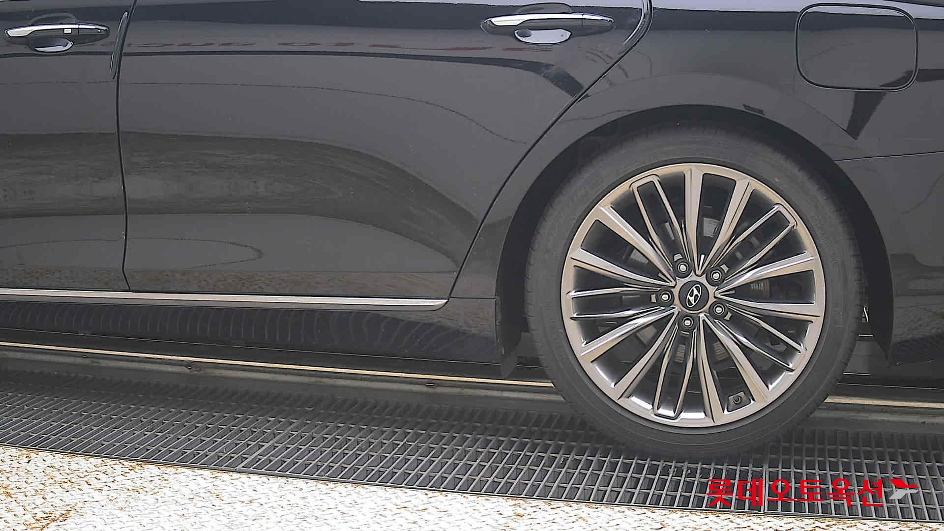 2019 - hyundai grandeur