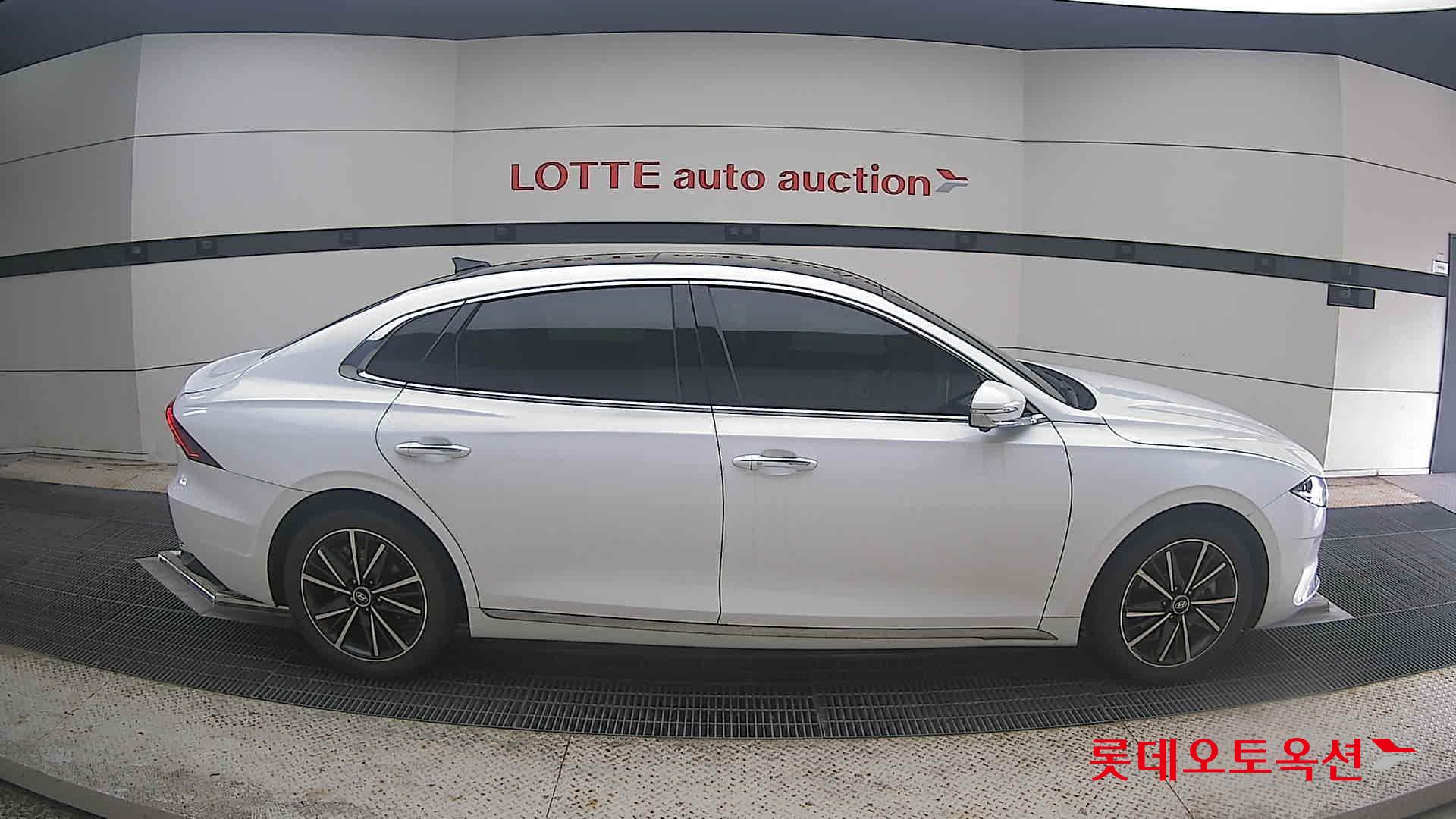 2022 - hyundai grandeur