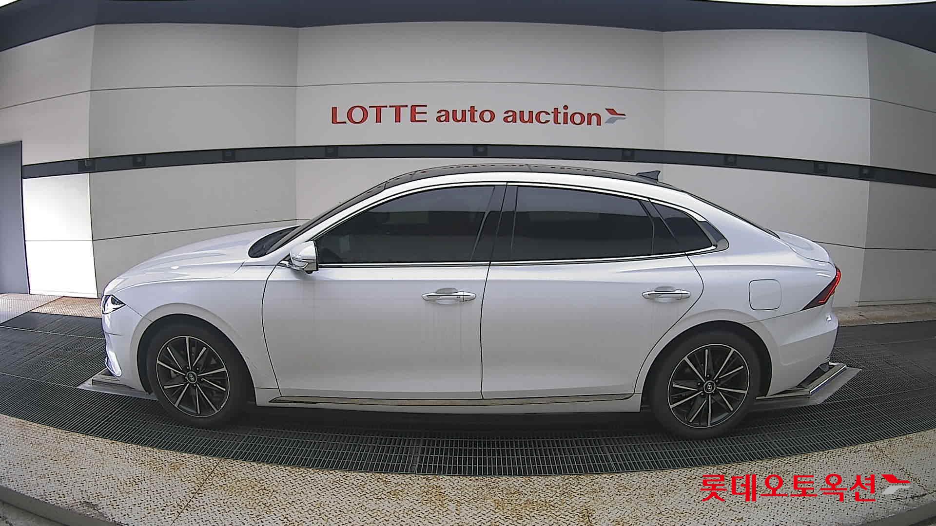 2022 - hyundai grandeur