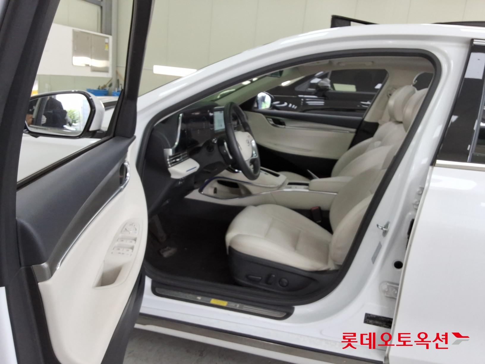2022 - hyundai grandeur