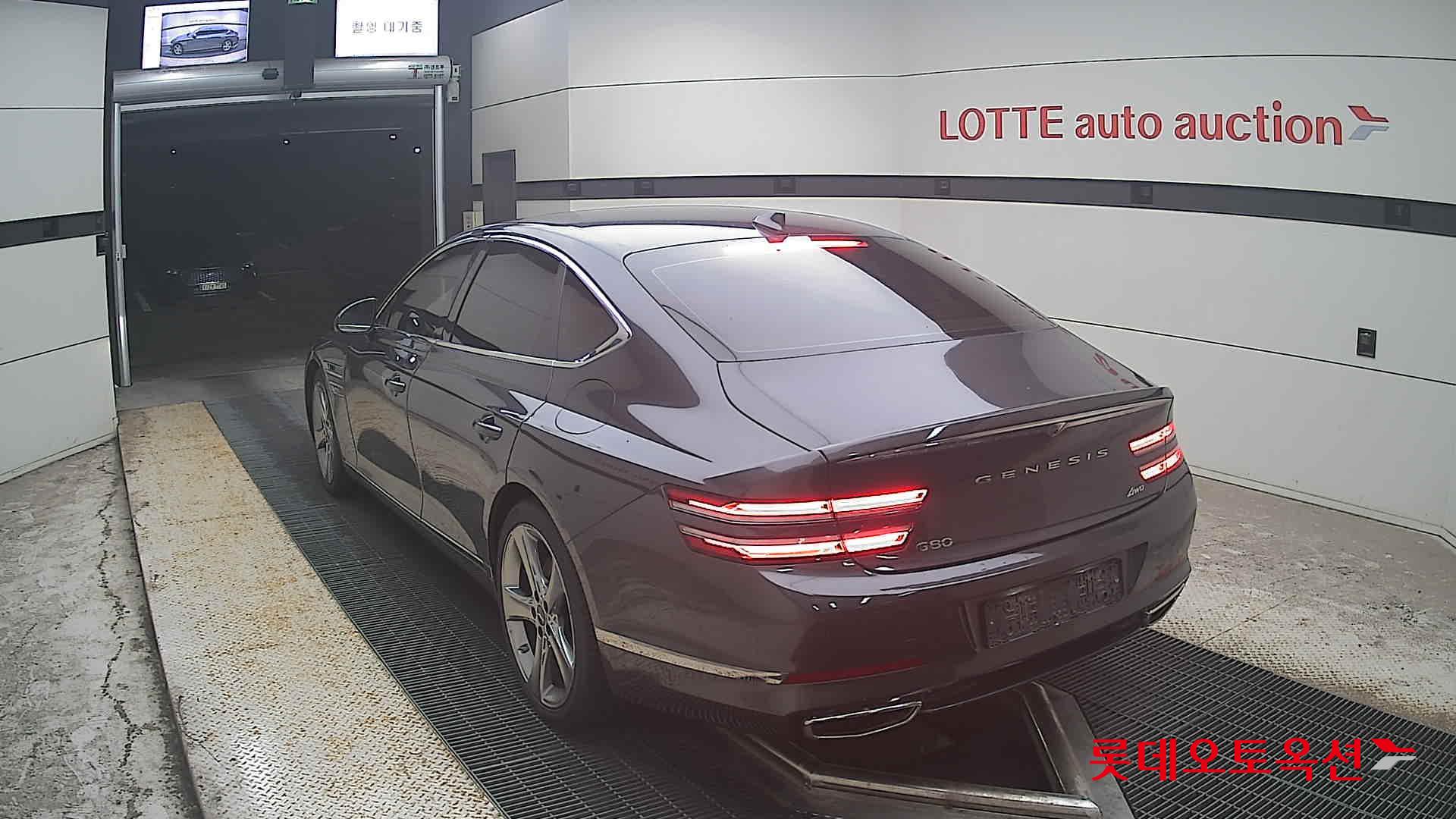 2022 - genesis g80