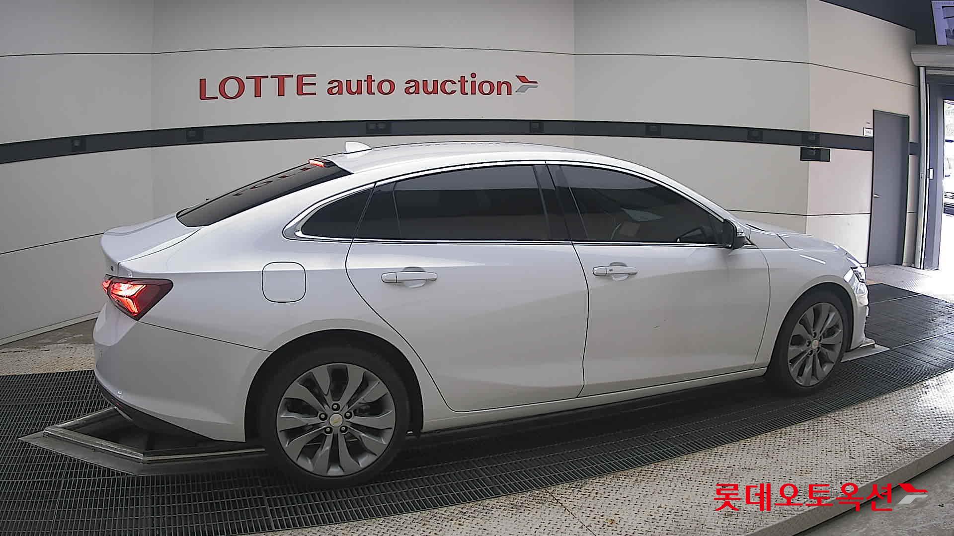 2021 - chevrolet malibu