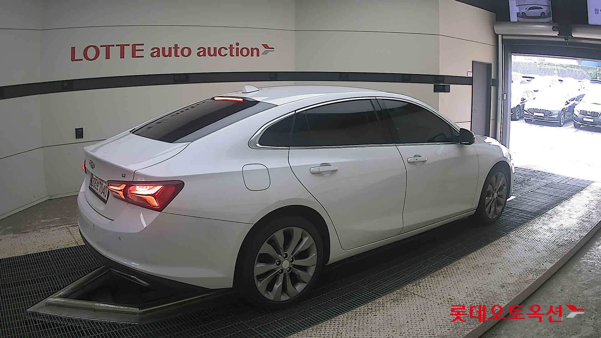 2021 - chevrolet malibu