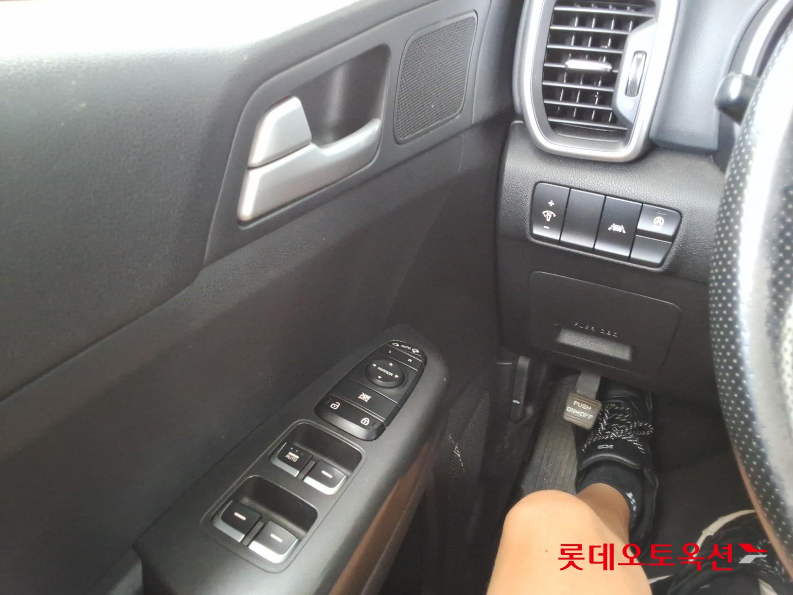 2019 - kia sportage