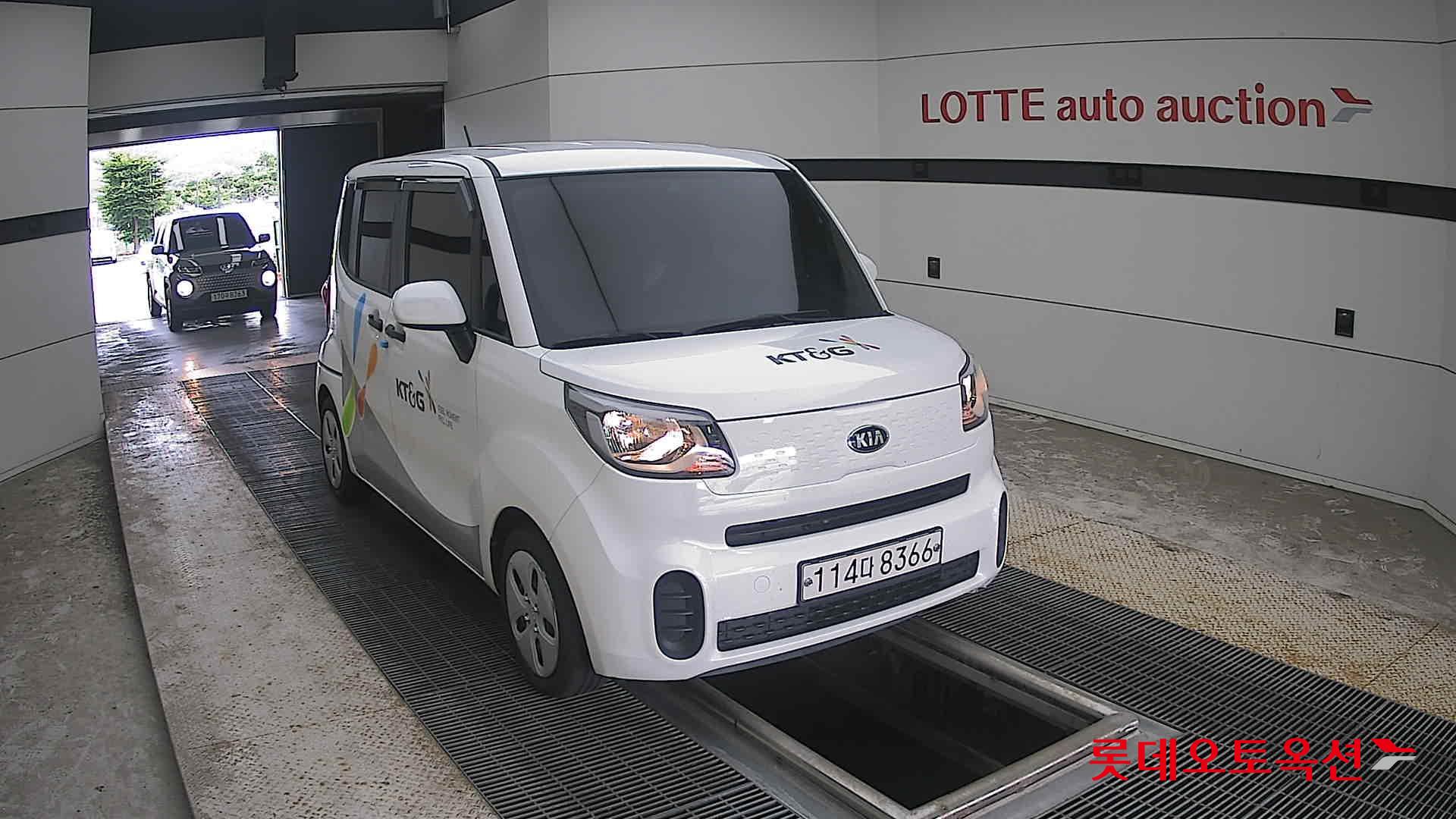 2020 - kia ray