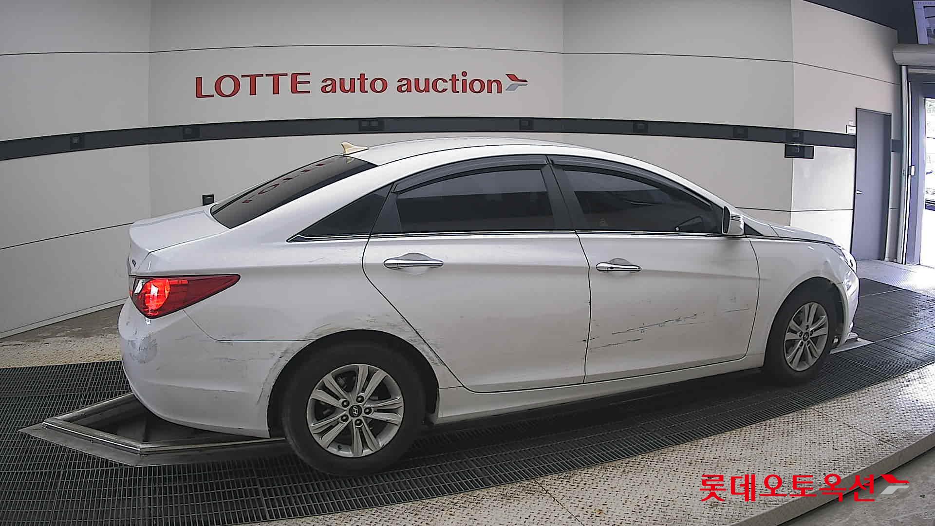 2012 - hyundai sonata