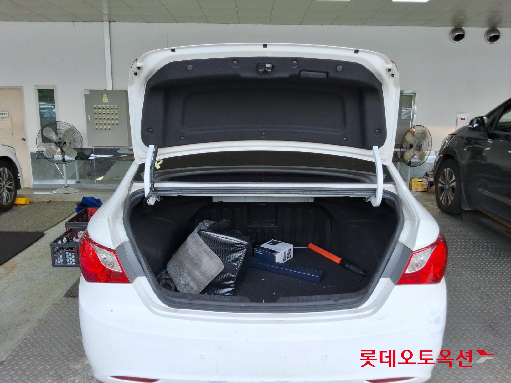 2012 - hyundai sonata