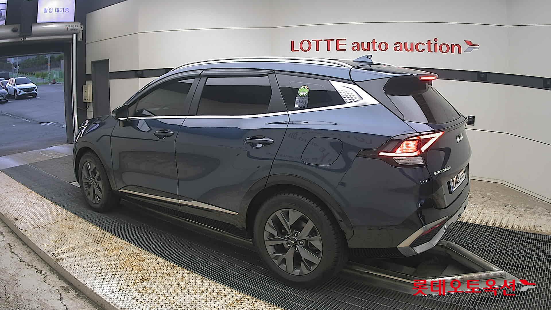 2022 - kia sportage