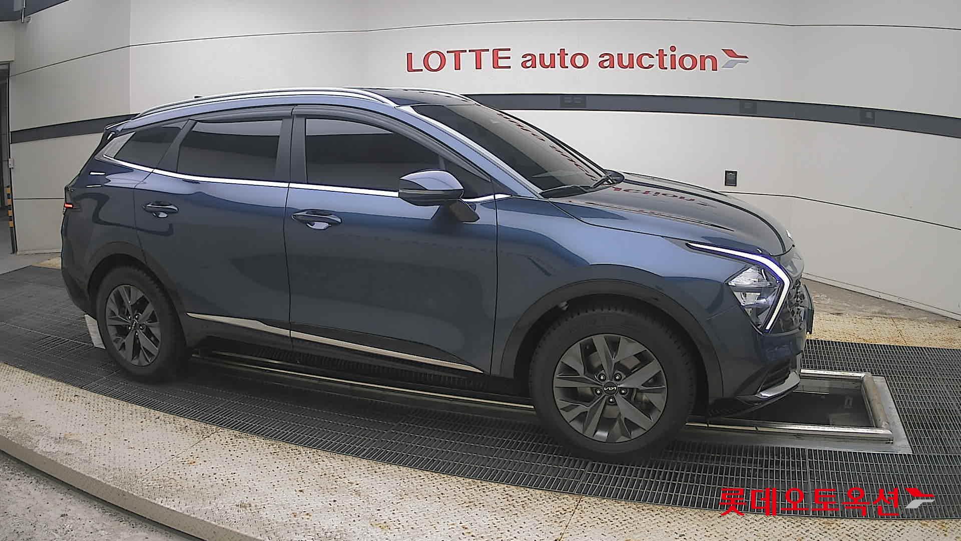 2022 - kia sportage