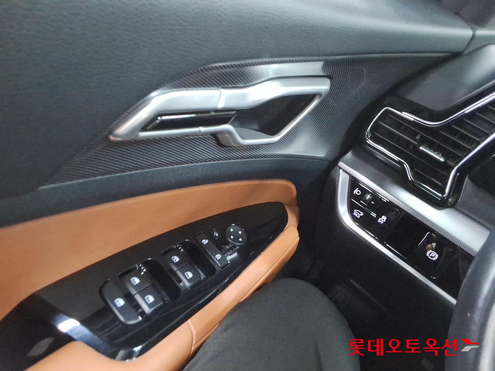 2022 - kia sportage