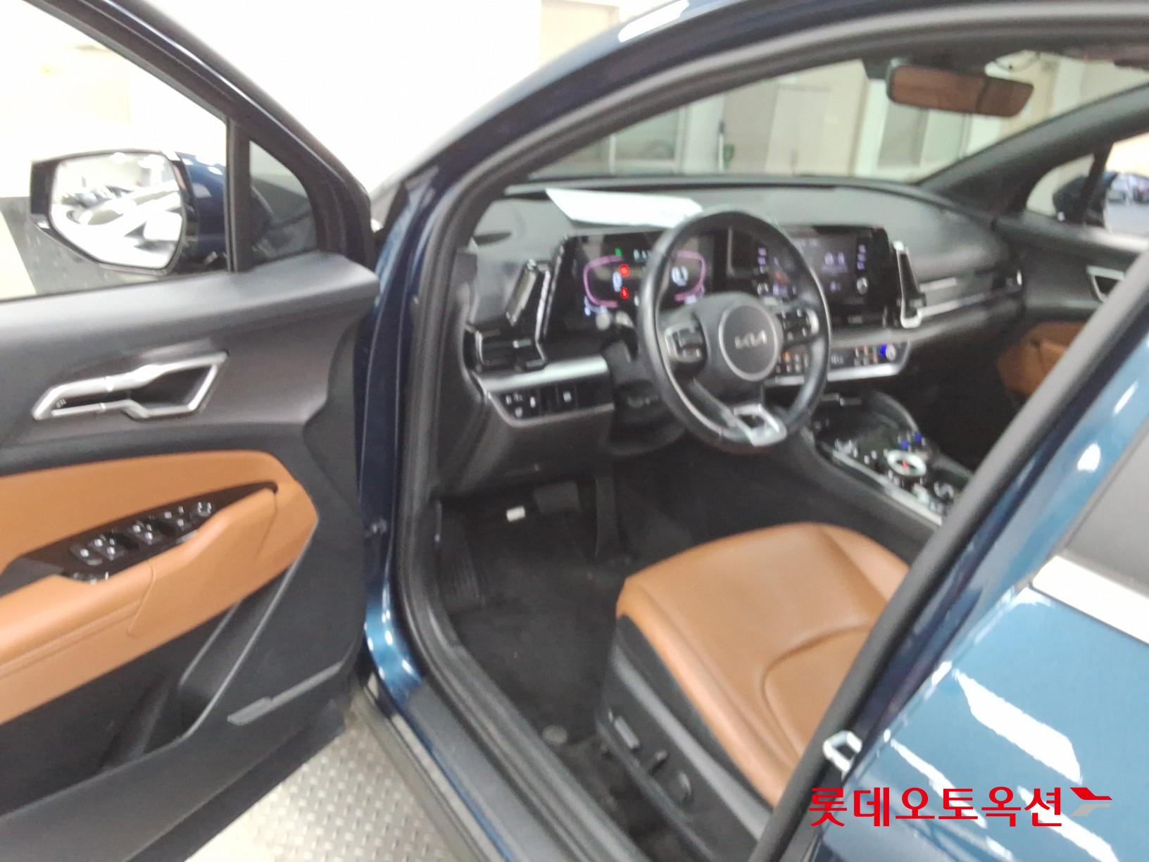 2022 - kia sportage