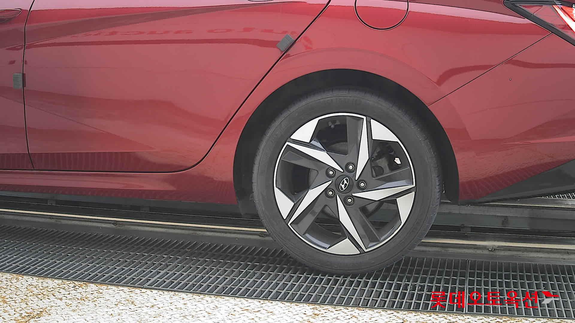2021 - hyundai avante