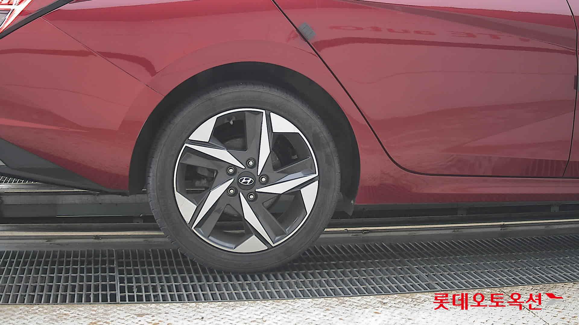 2021 - hyundai avante
