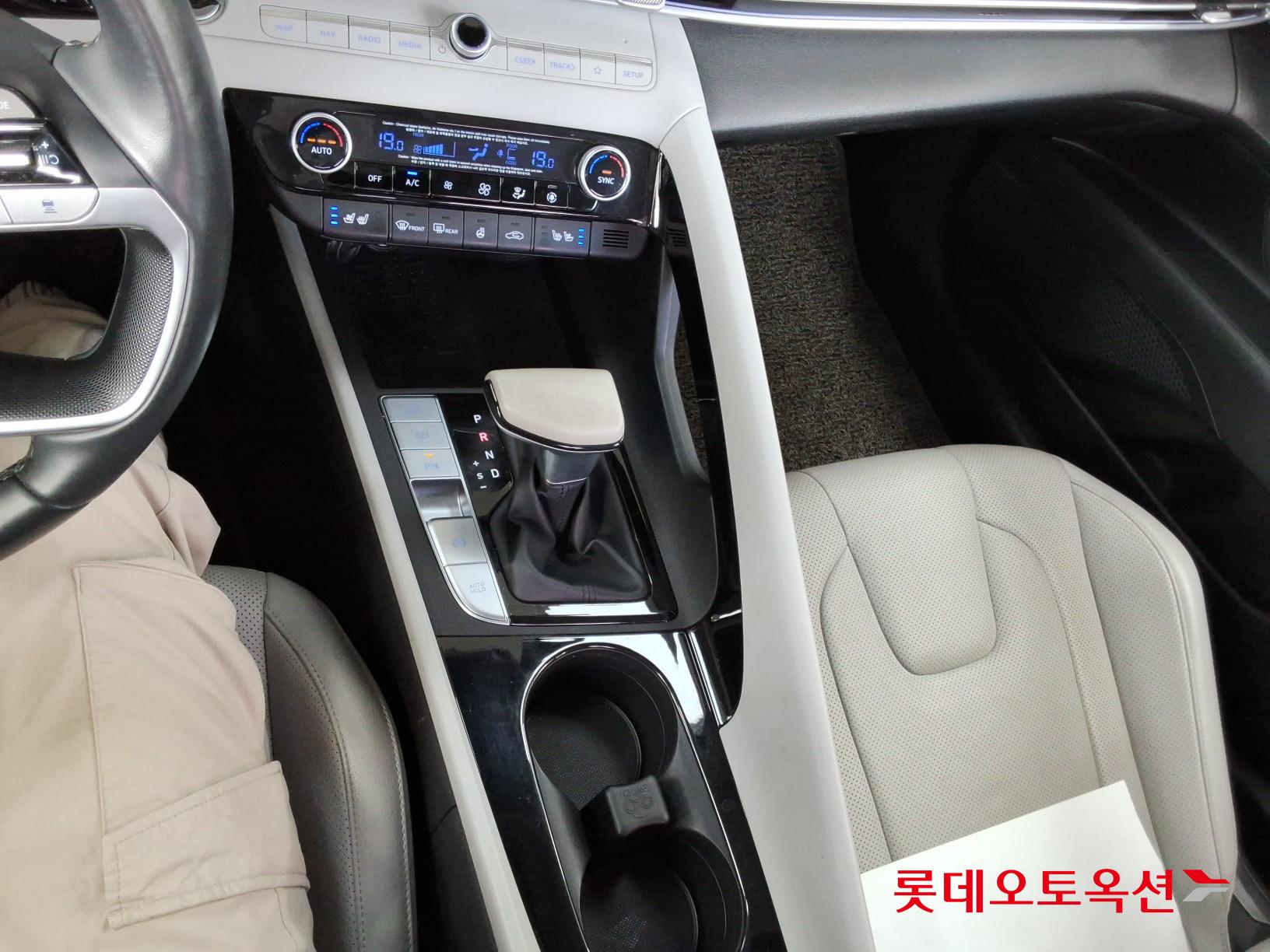 2021 - hyundai avante