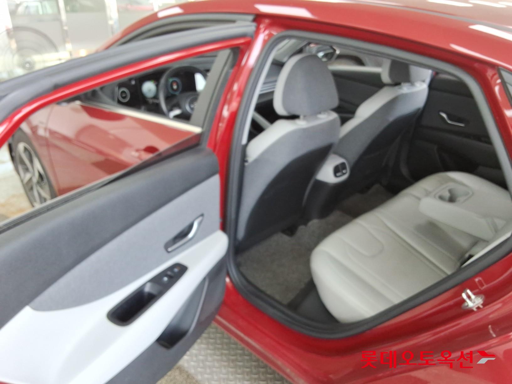2021 - hyundai avante