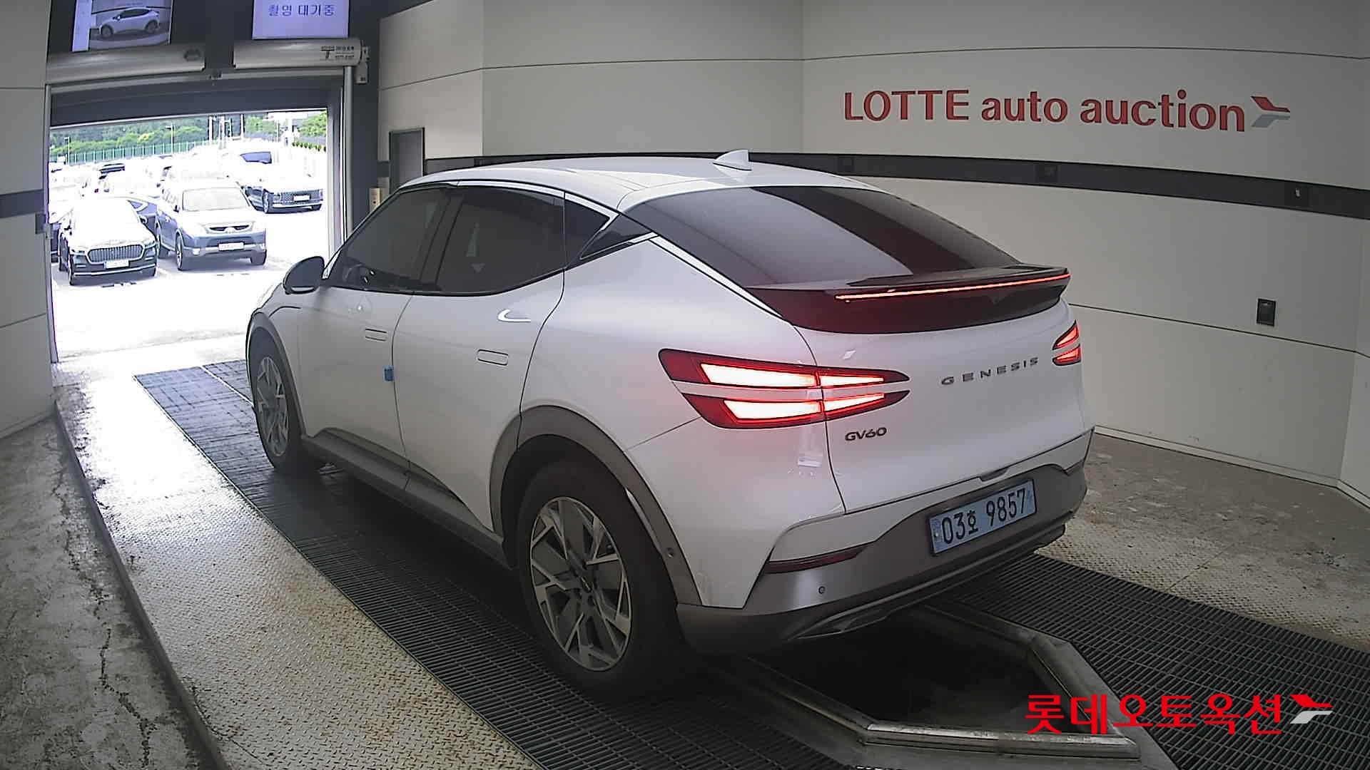 جينيسيس جي في 60 2022