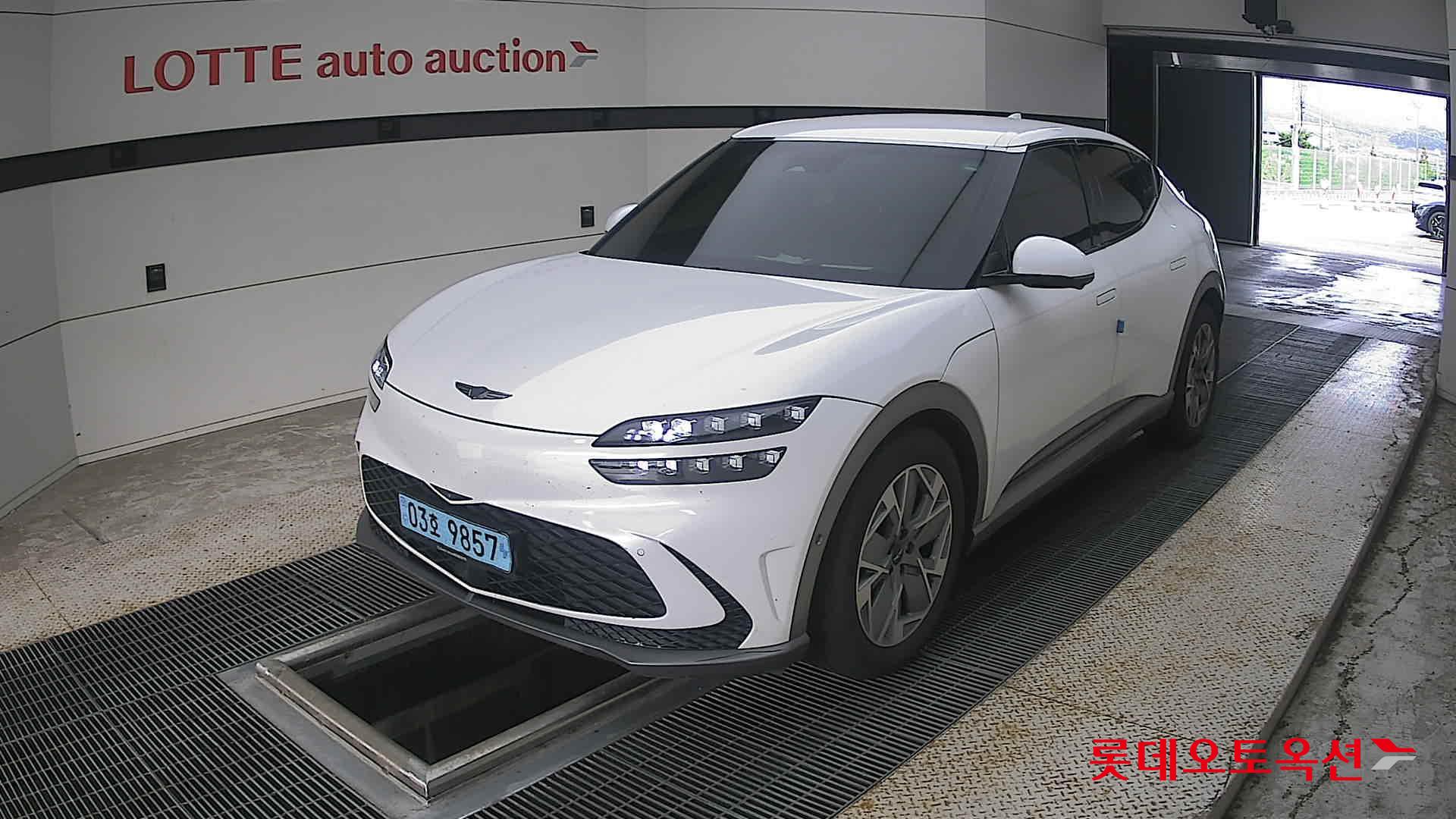 جينيسيس جي في 60 2022