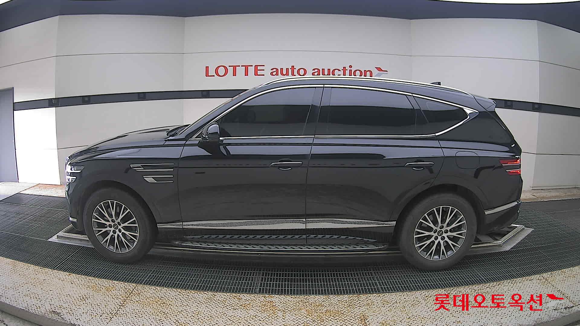 2021 - genesis gv80