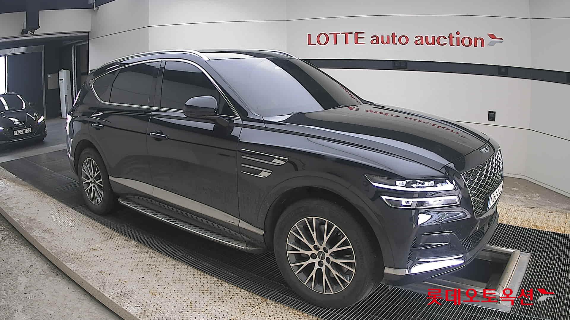 2021 - genesis gv80