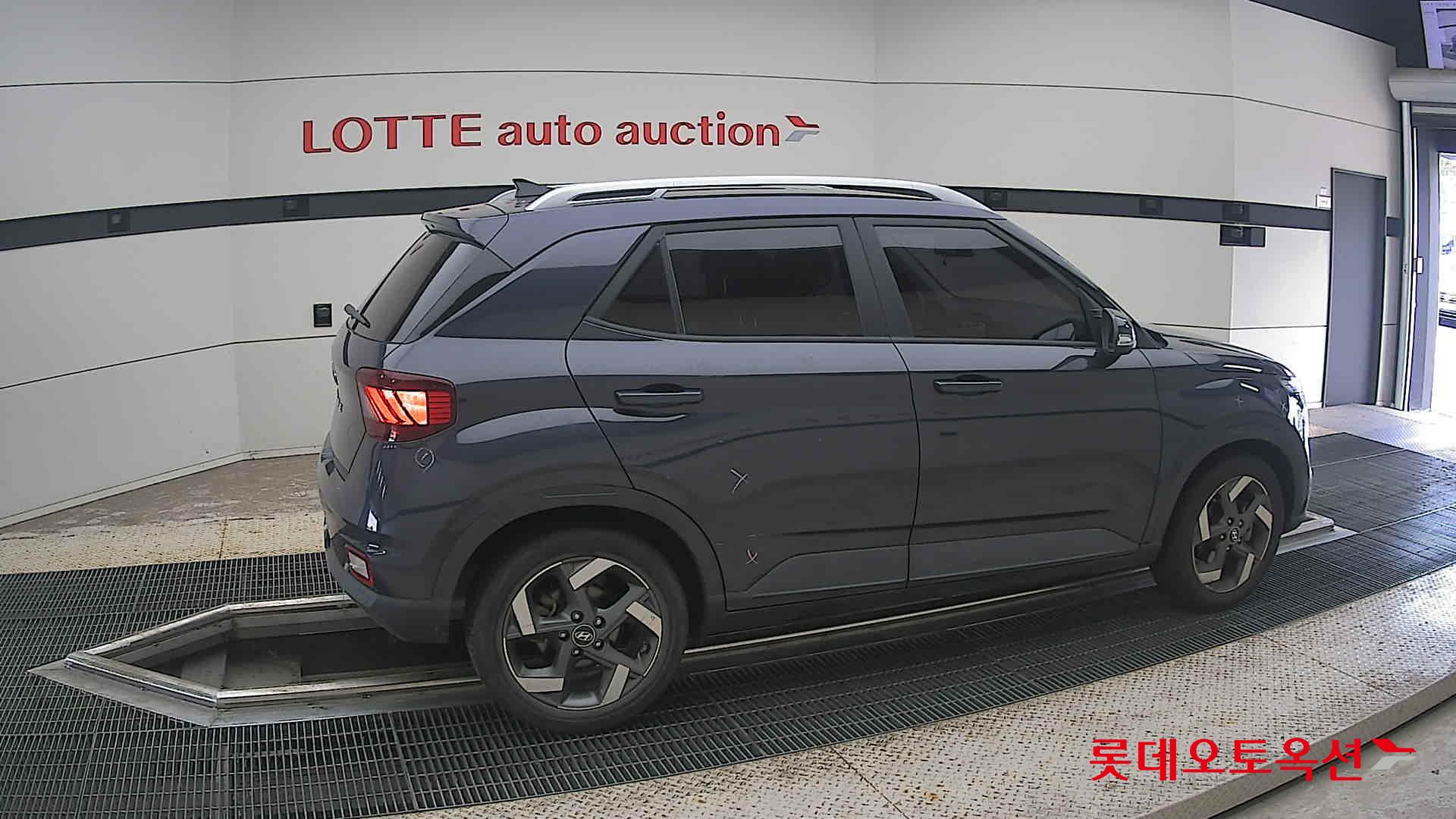 2020 - hyundai venue