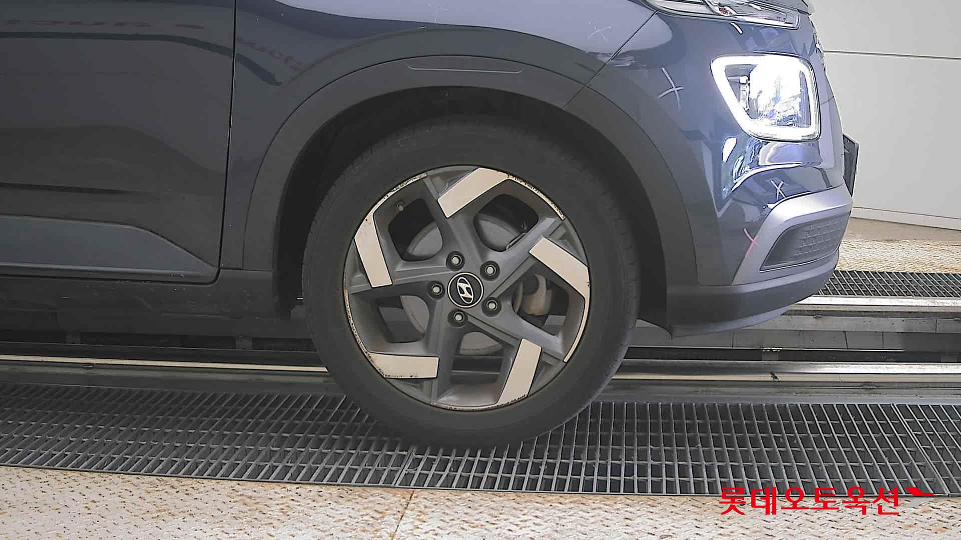 2020 - hyundai venue