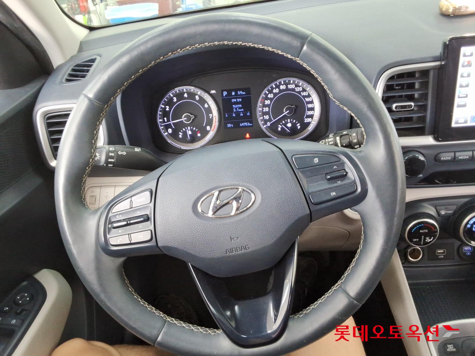 2020 - hyundai venue