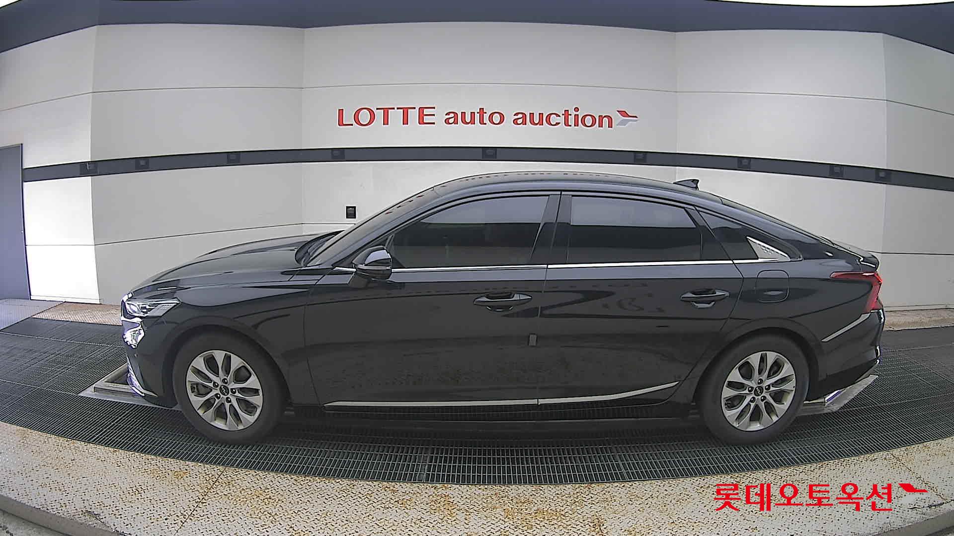 2022 - kia k8